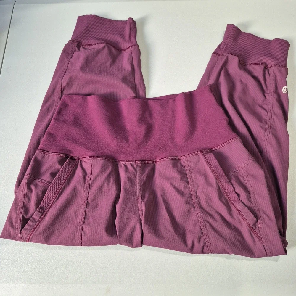 Lululemon In Flux Crop Womens 6 Maroon Dance Pants Capri Soft Waistband